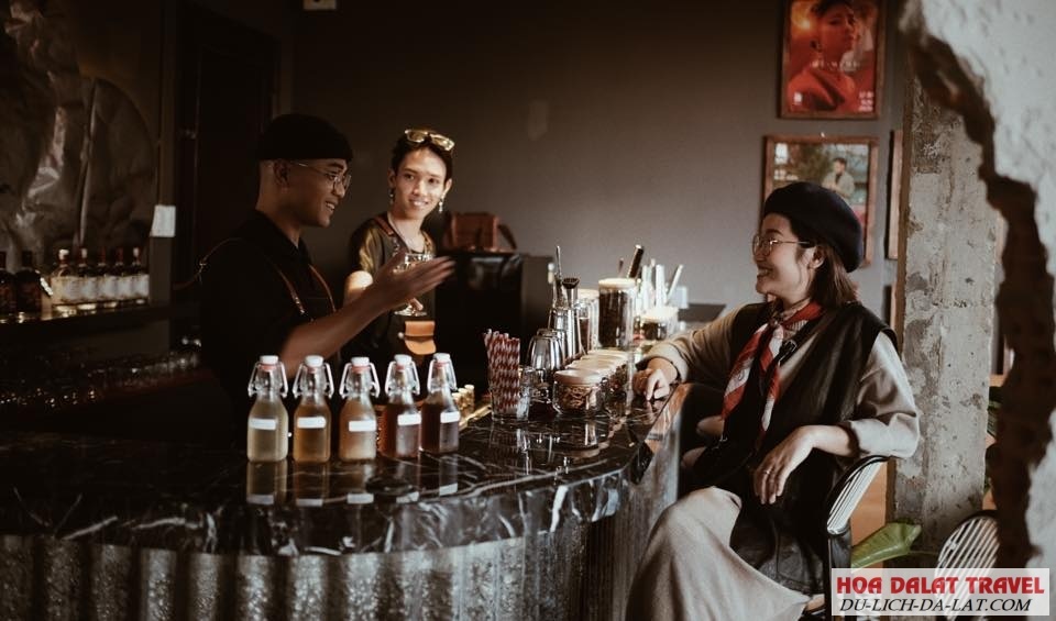 Quán Rượu Lên Mây