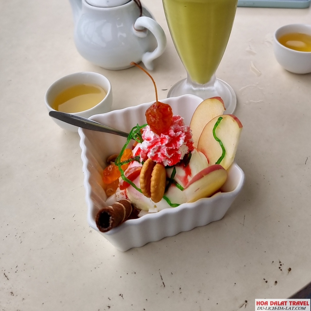 Cà Phê - Kem Việt Hưng