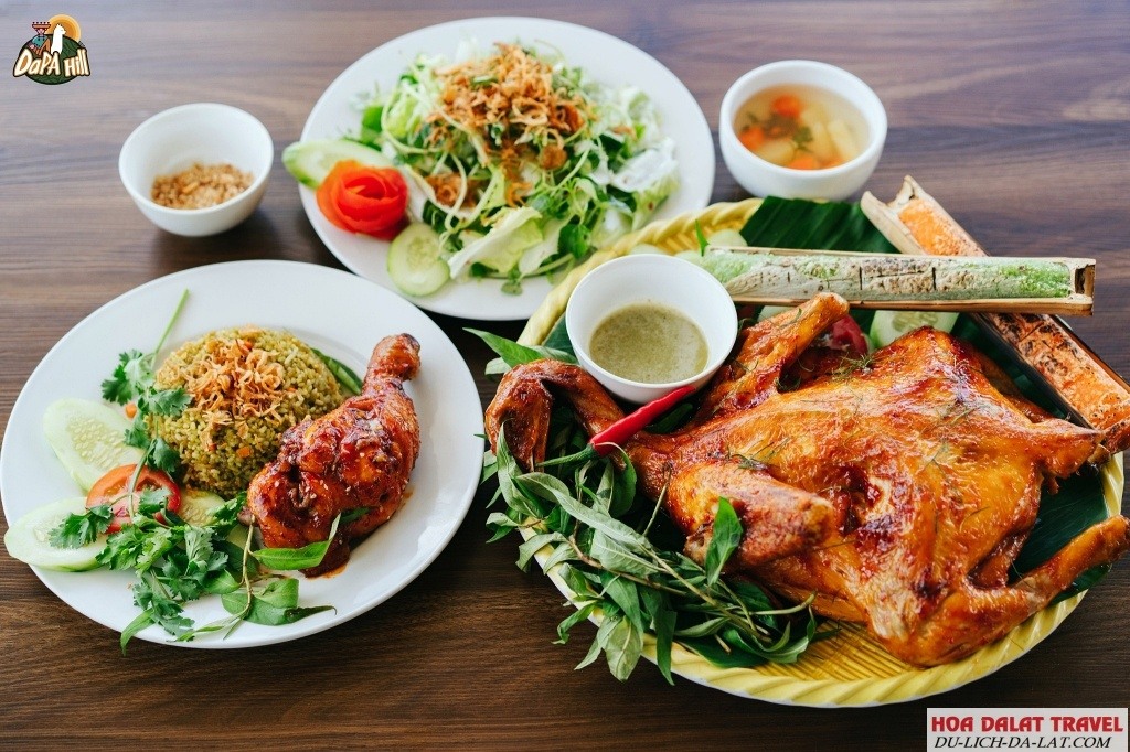 Du khách có thể thưởng thức những món ăn đặc sản Dapa Hill