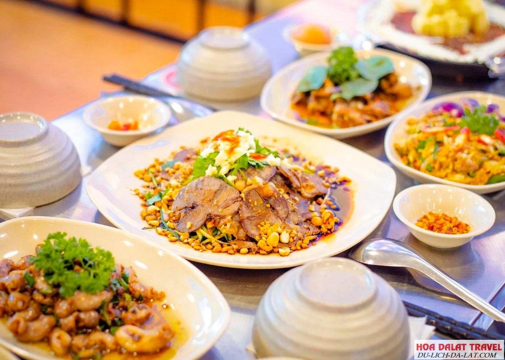 Lẩu Bắp Hoa - Lẩu bò Hong Kong Đà Lạt