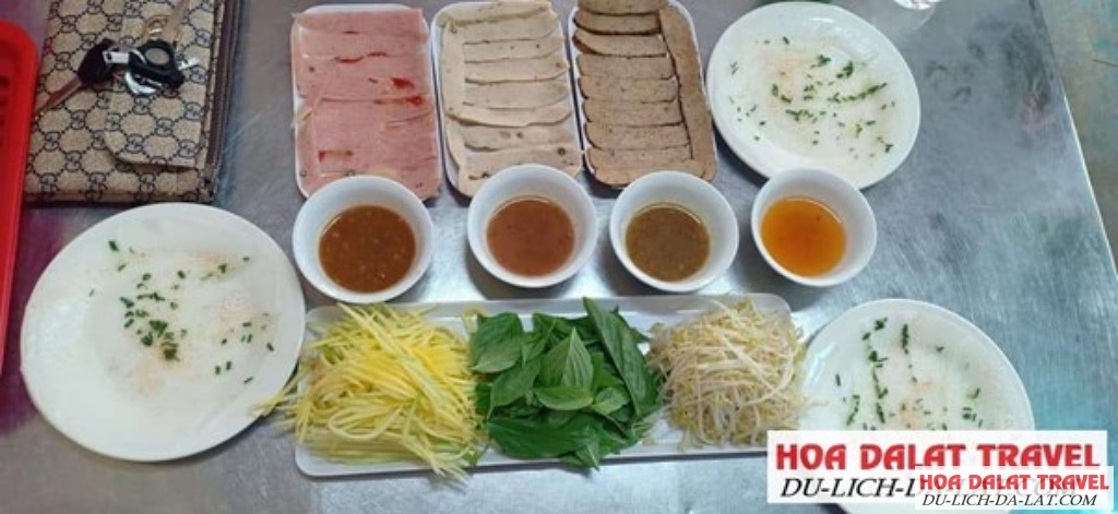 Bánh ướt chồng Đà Lạt