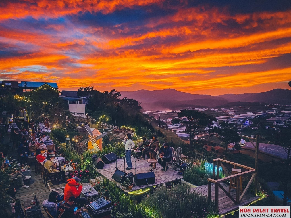 Lululola Coffee cafe Đà Lạt ngắm hoàng hôn đẹp