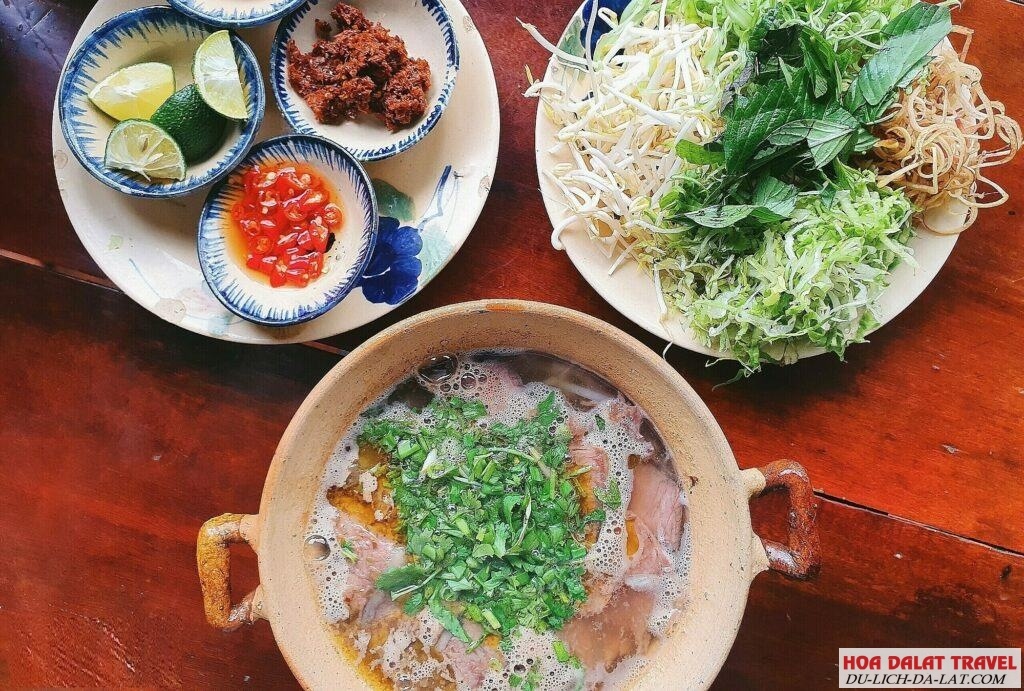 Bun To Hoang Hien Mangline