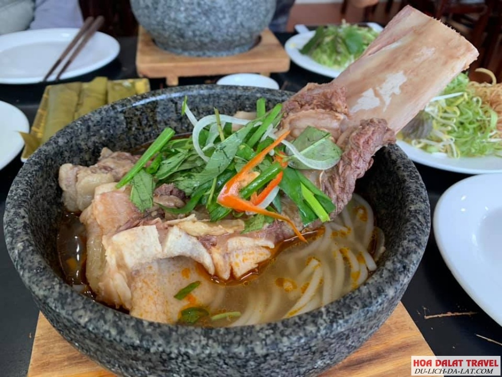 Bún bò Bốc Khói Đoàn Viên