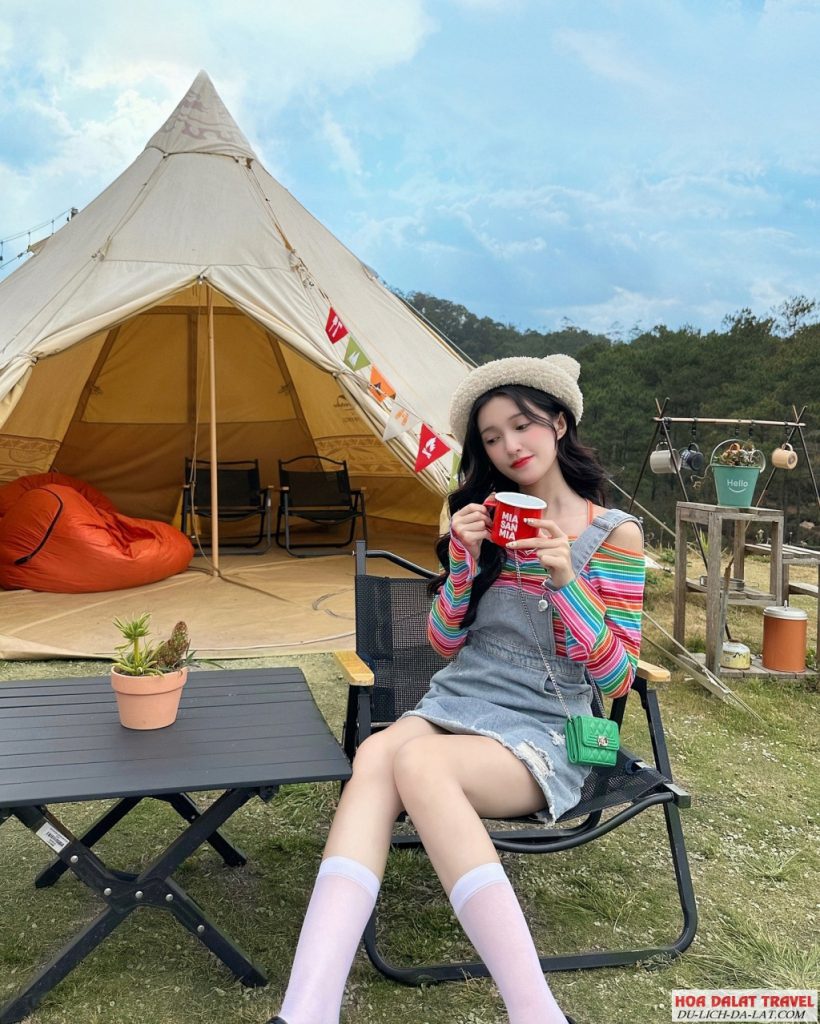 Makakamp Coffee là mô hình kết hợp cà phê và cắm trại