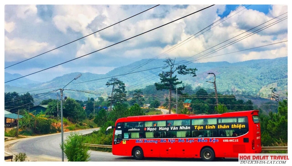Ngọc Hùng Văn Nhân