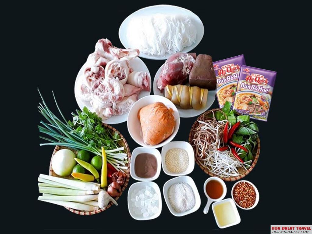 nguyên liệu làm món bún bò