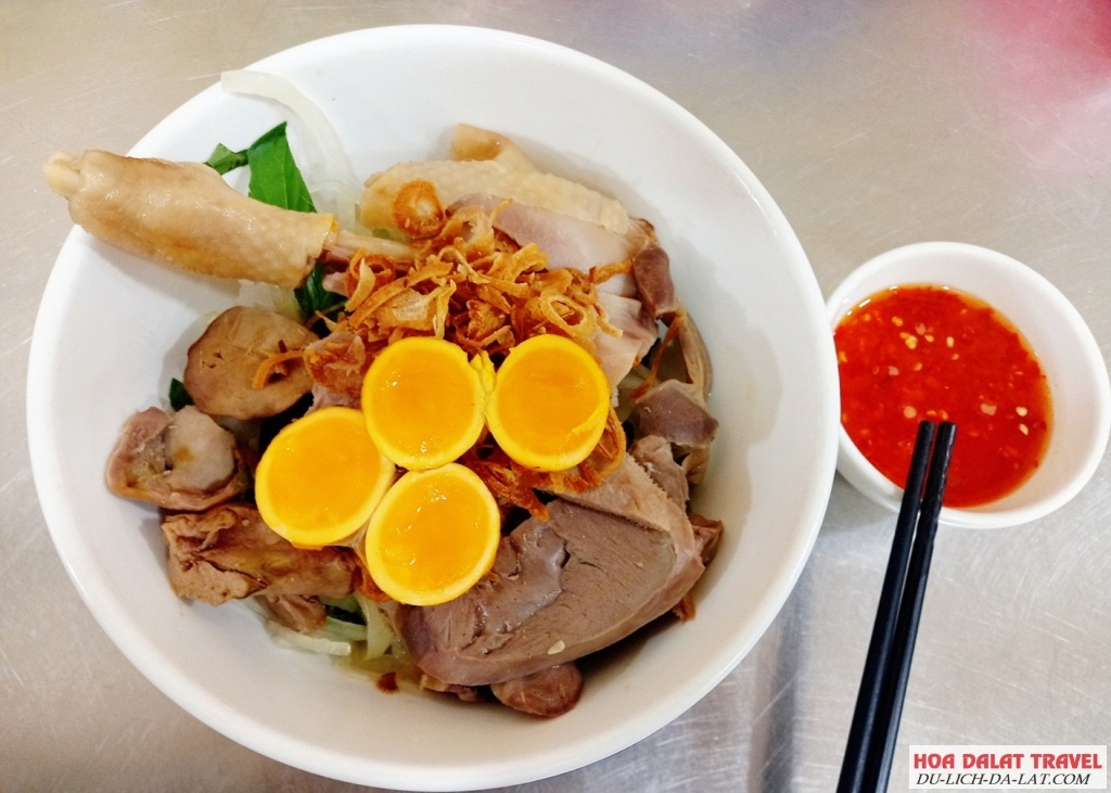 Bánh ướt lòng gà Đà Lạt