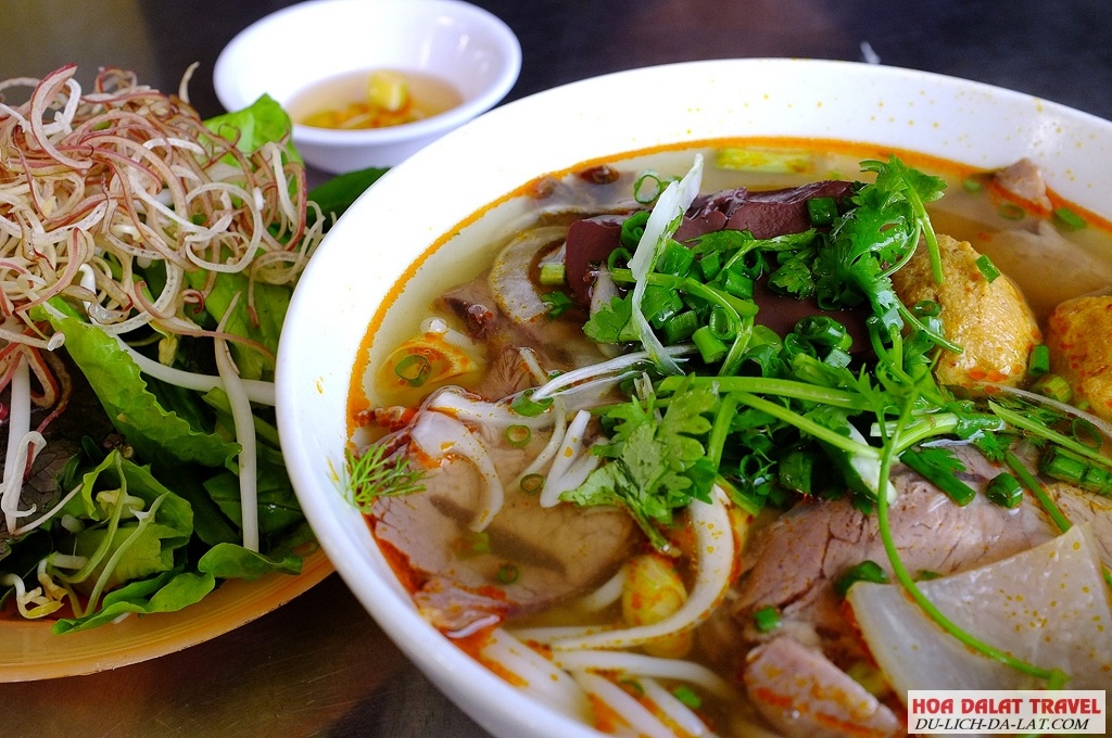 Bún bò Huế