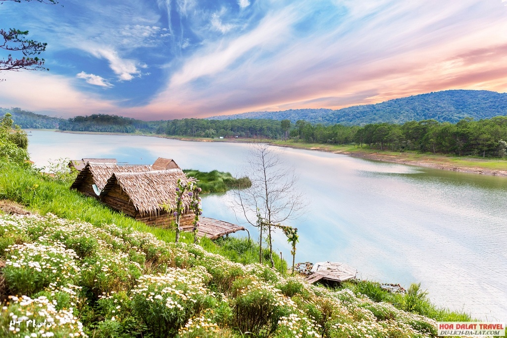 Cảnh sắc thiên nhiên thơ mộng hữu tình
