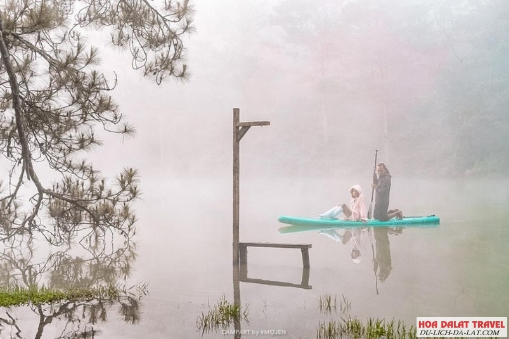 Chèo thuyền kayak Thung Lũng Vàng