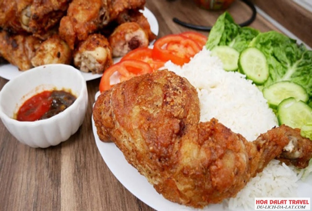 Cơm Gà Xối Mỡ Cô Thu Đà Lạt