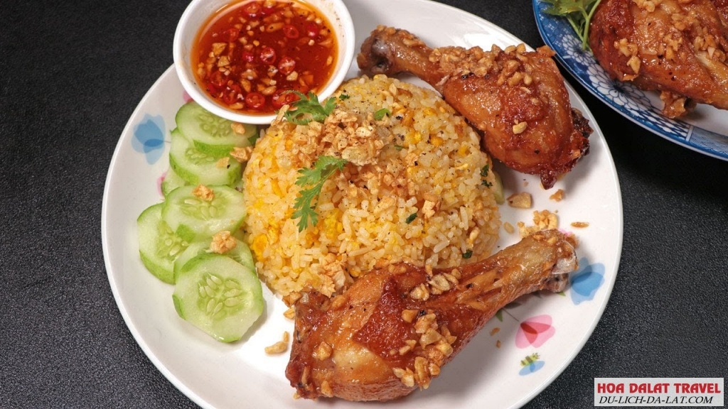Cơm Gà Xối Mỡ Minh Khang Đà Lạt