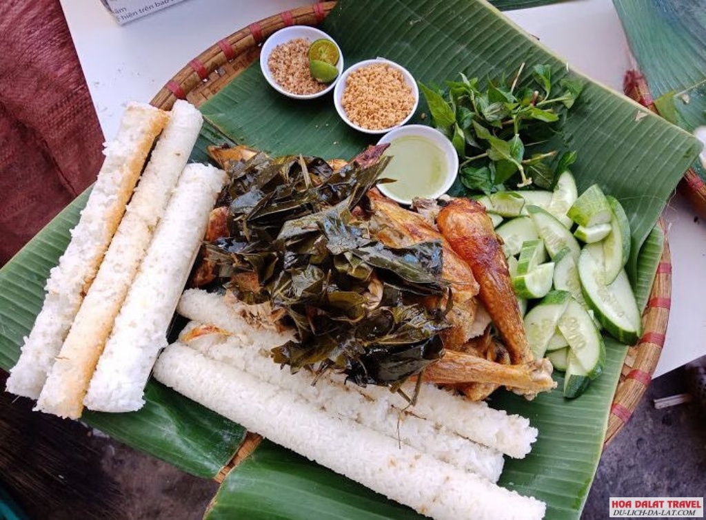 Cơm Lam Gà Nướng Cô Sinh