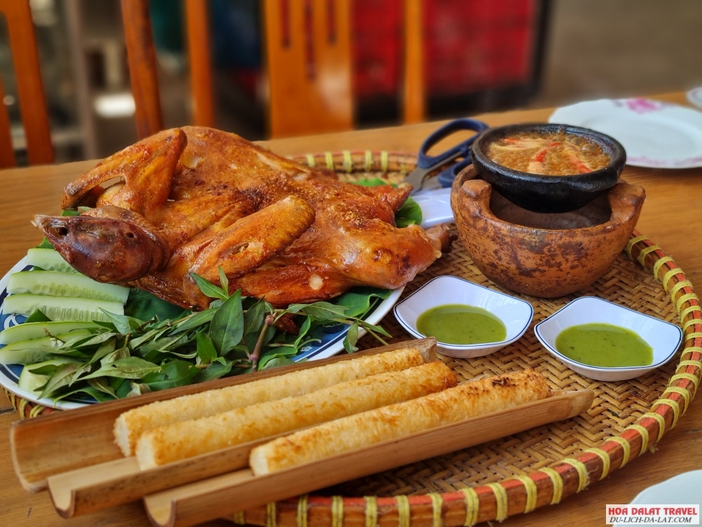 Cơm Lam Gà Nướng - Thảo Nguyên