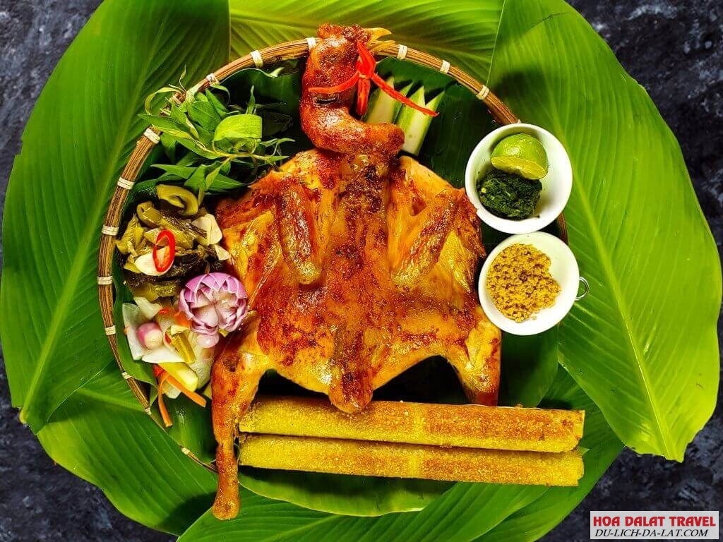 Cơm lam gà nướng