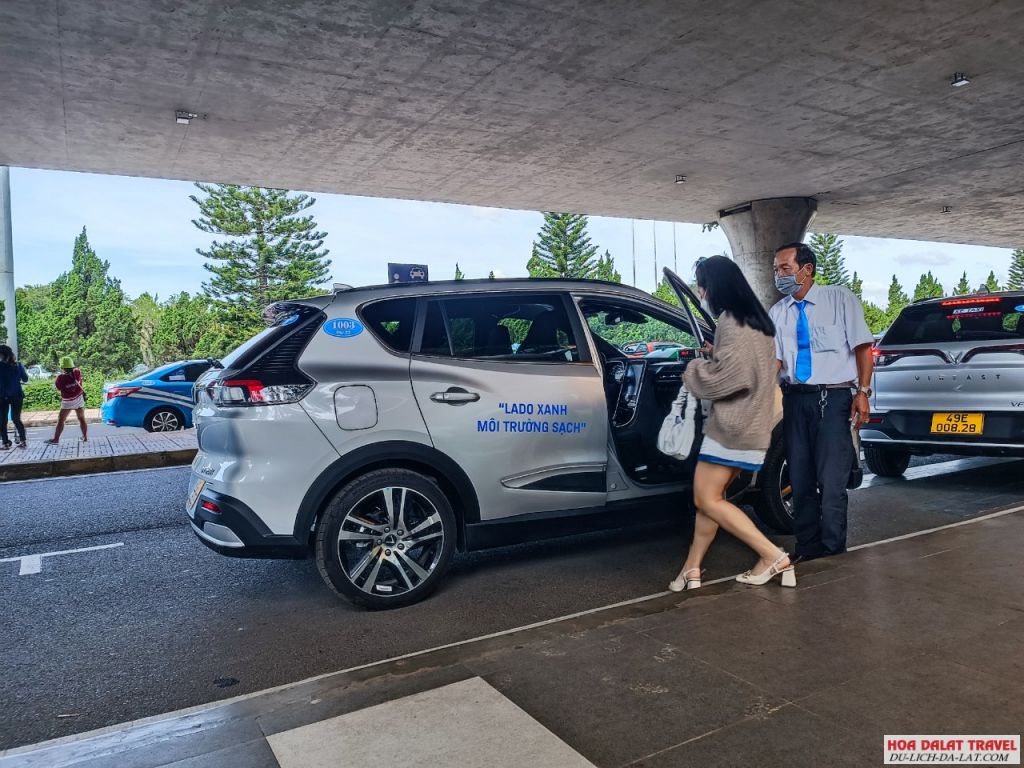 Di chuyển quanh Đà Lạt bằng taxi