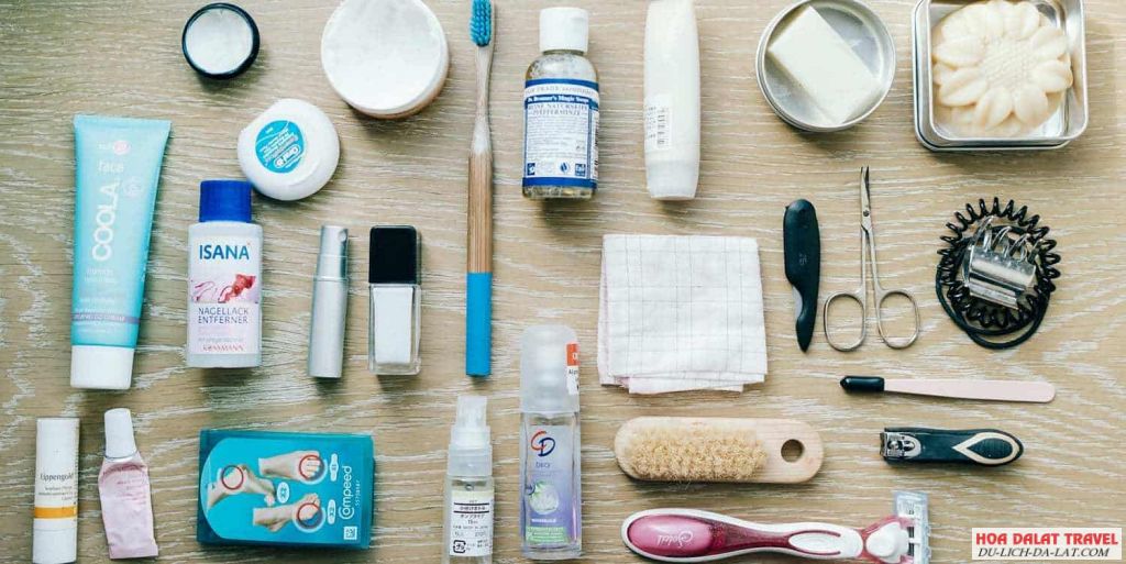 Đồ dùng cá nhân và tiện ích cần chuẩn bị khi du lịch Đà Lạt