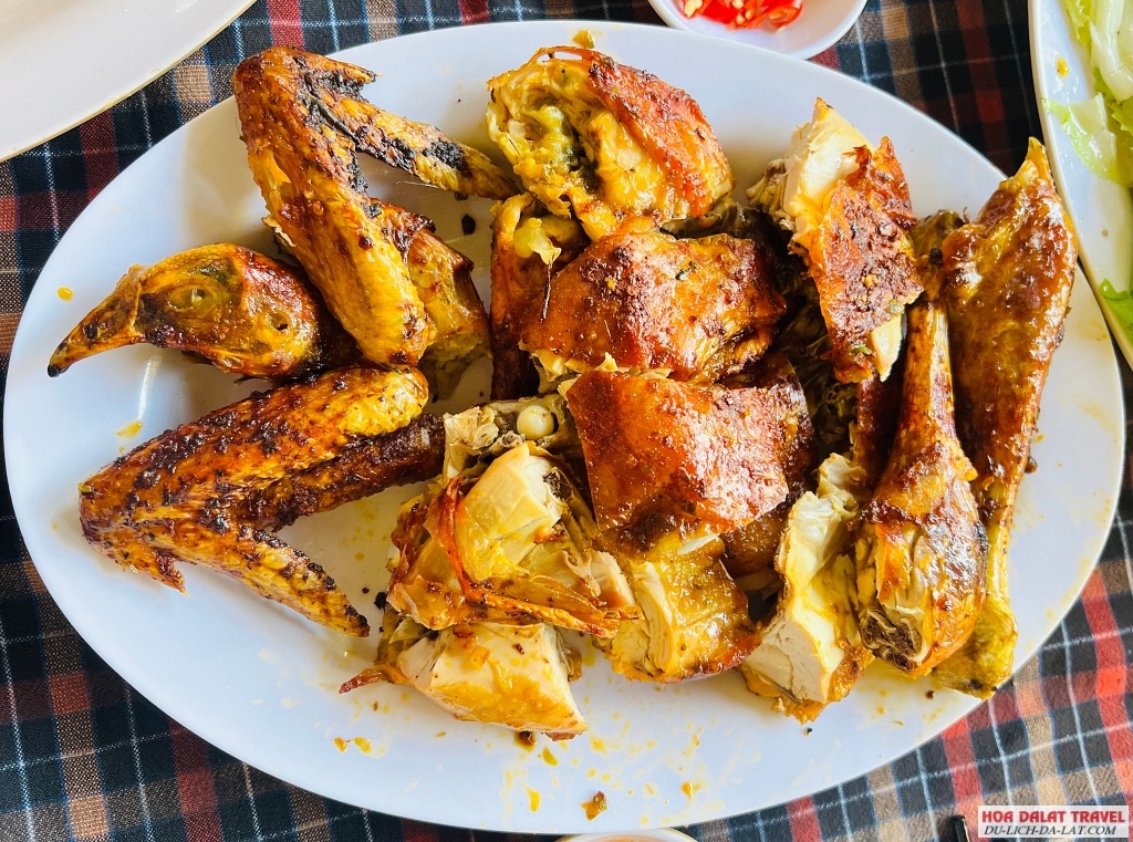 Gà nướng Hương Rừng Quán