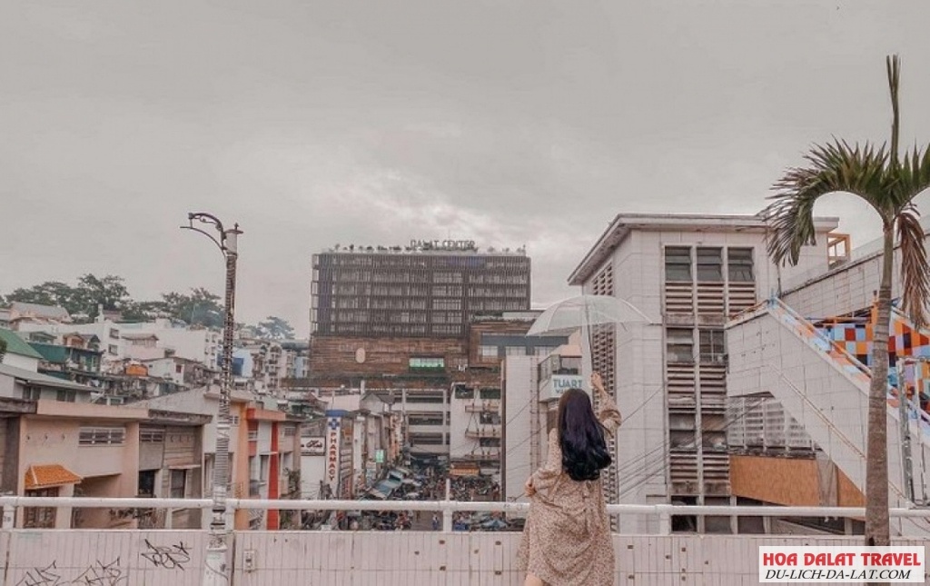 Hongkong Bên Hông Đà Lạt