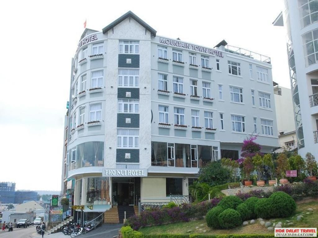 Khách sạn Phố Núi