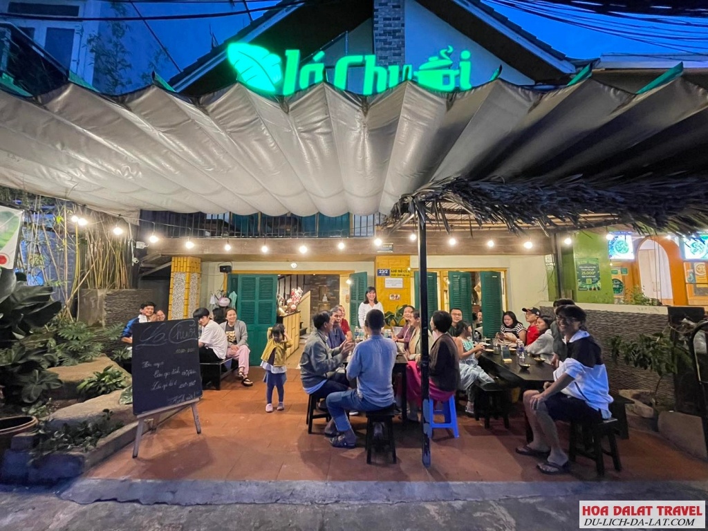Lá Chuối quán