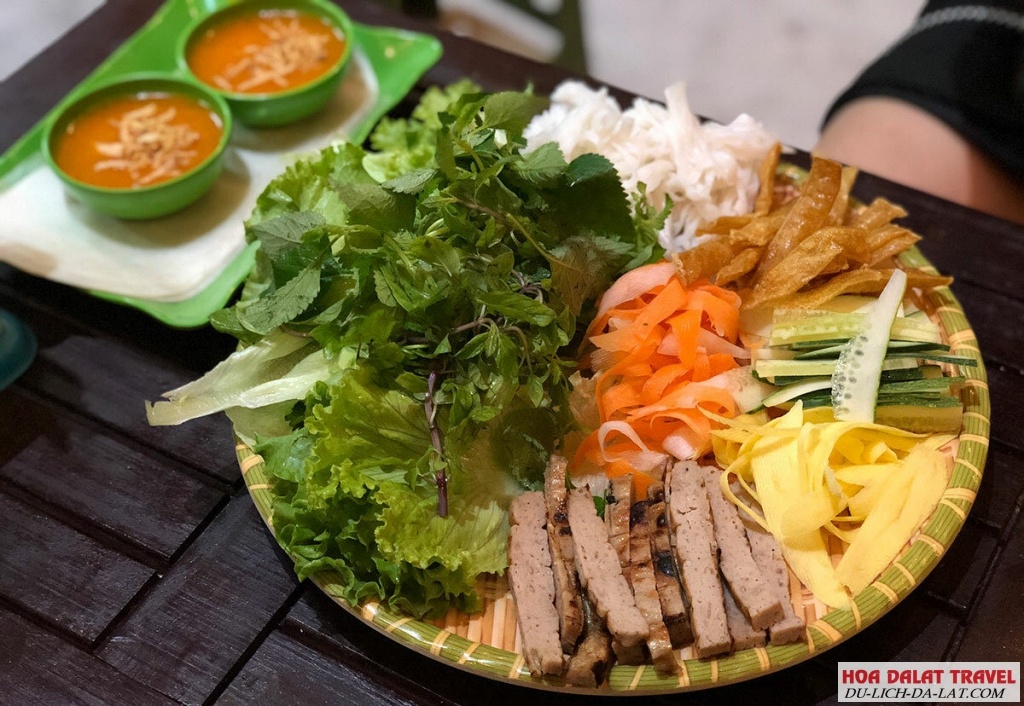 Nem nướng ở Đà Lạt làm ngây ngất bao du khách