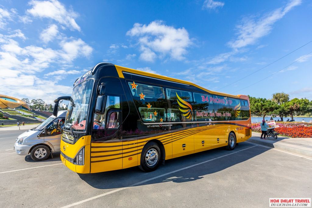 Nhà xe Limousine Phong Phú