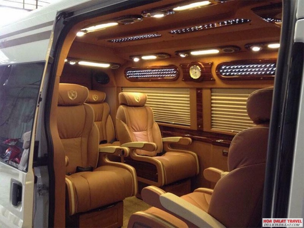 Nhà xe Limousine Thịnh Phát
