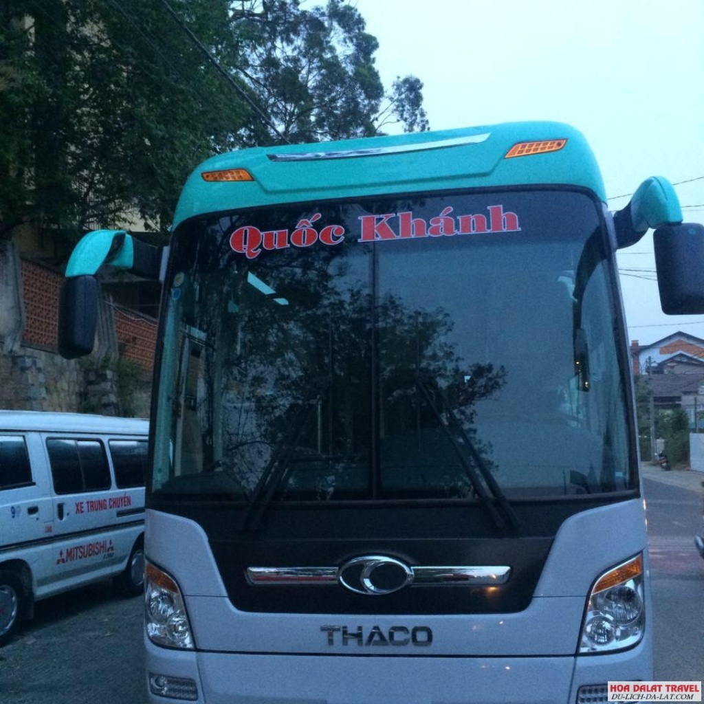 Nhà xe Quốc Khánh