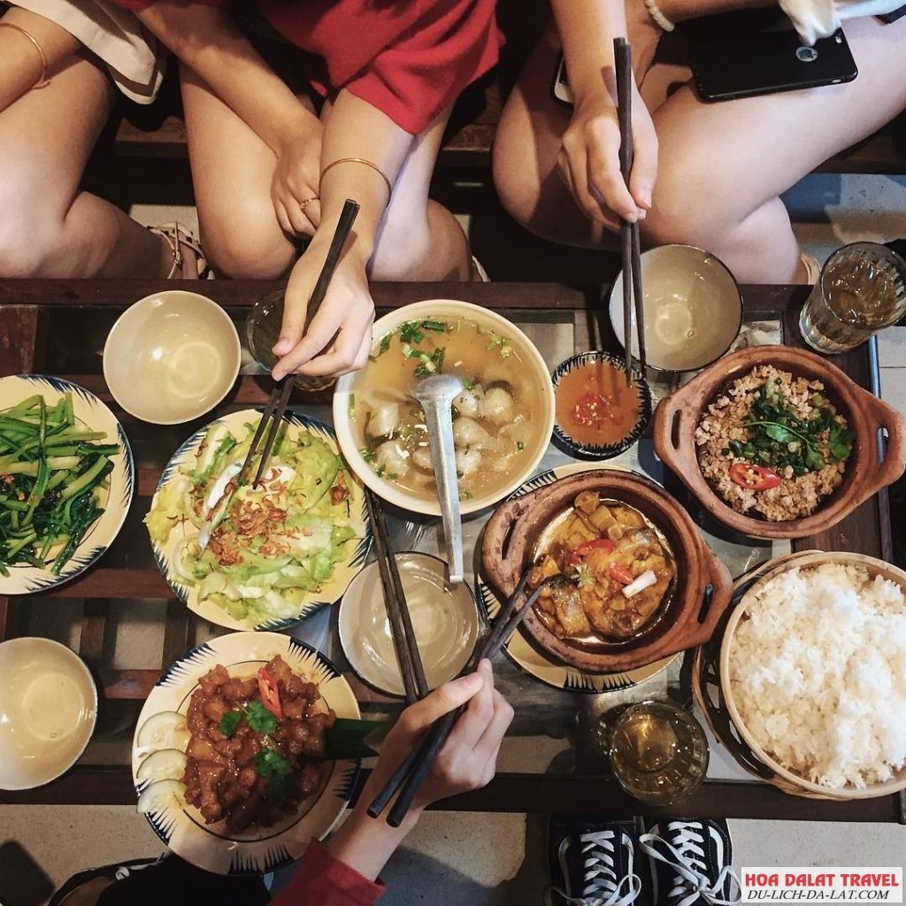 Quán Cơm Bếp 1985 Đà Lạt