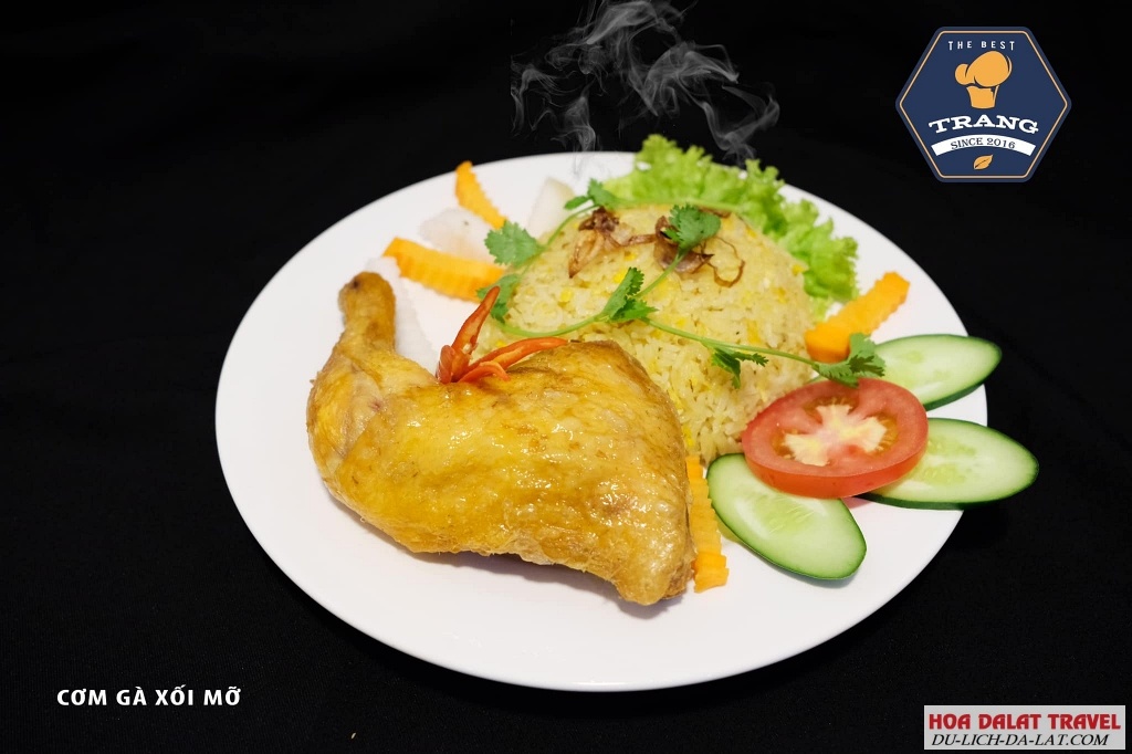 Quán Cơm Gà Xối Mỡ Cô Trang