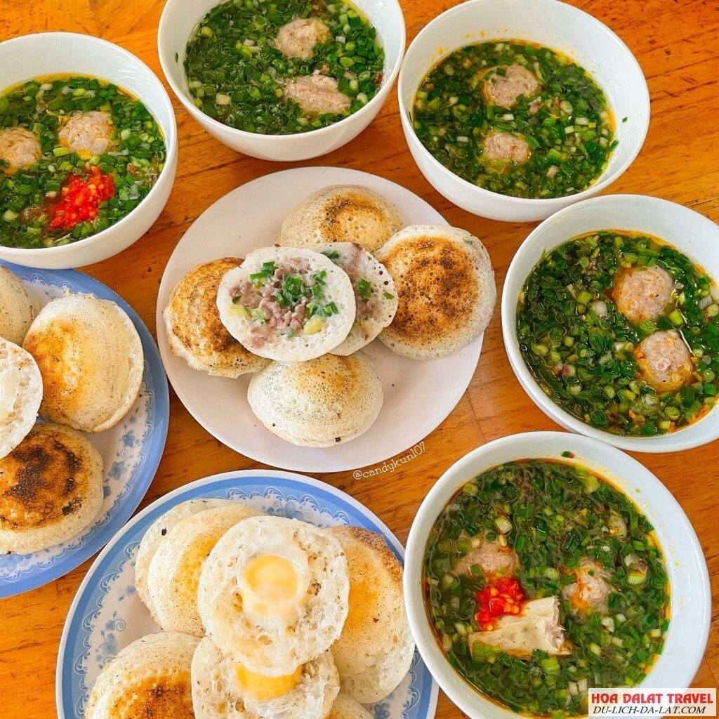 Quán bánh căn ngon Đà Lạt