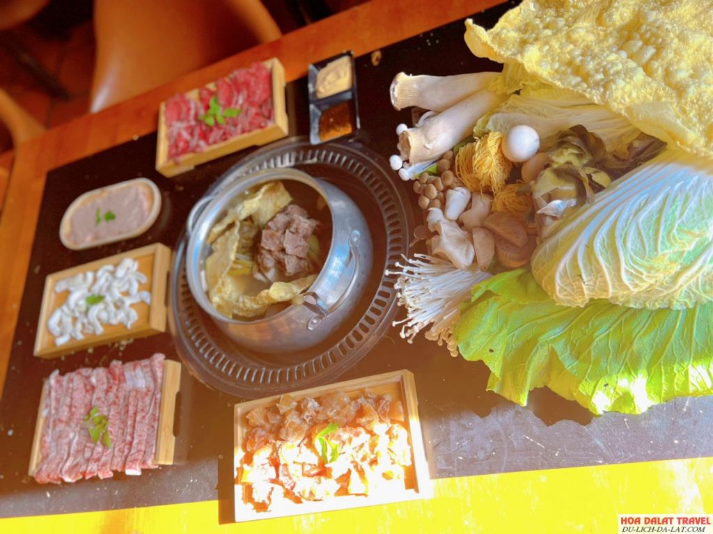 Quán lẩu bò Atiso Xưa Đà Lạt