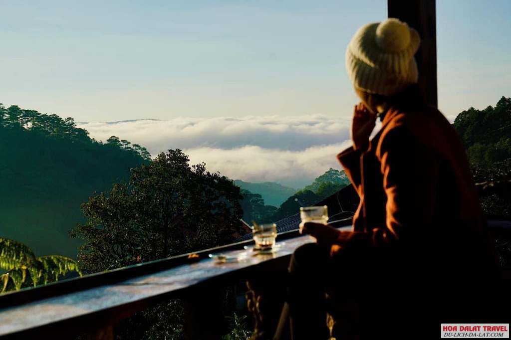 Săn mây đẹp ở quán cafe Bình Minh Ơi