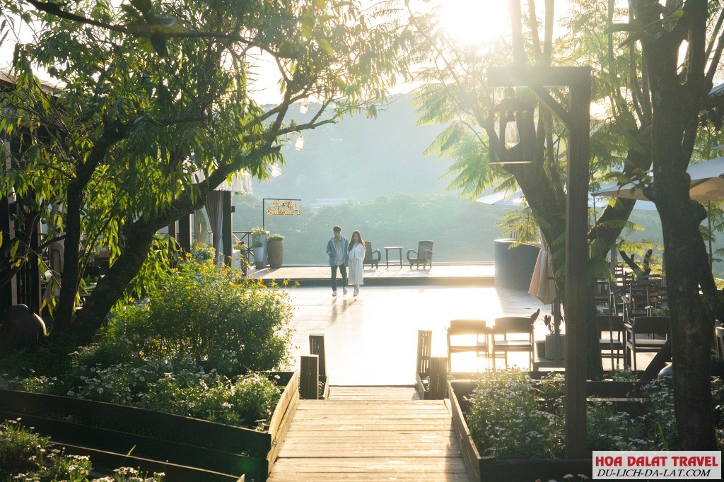 Tiệm Cà Phê Bình Minh Ơi Đà Lạt