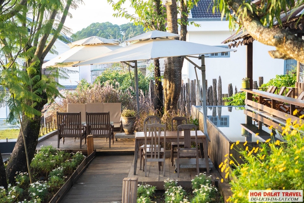 Tiệm Cà Phê Bình Minh Ơi Đà Lạt