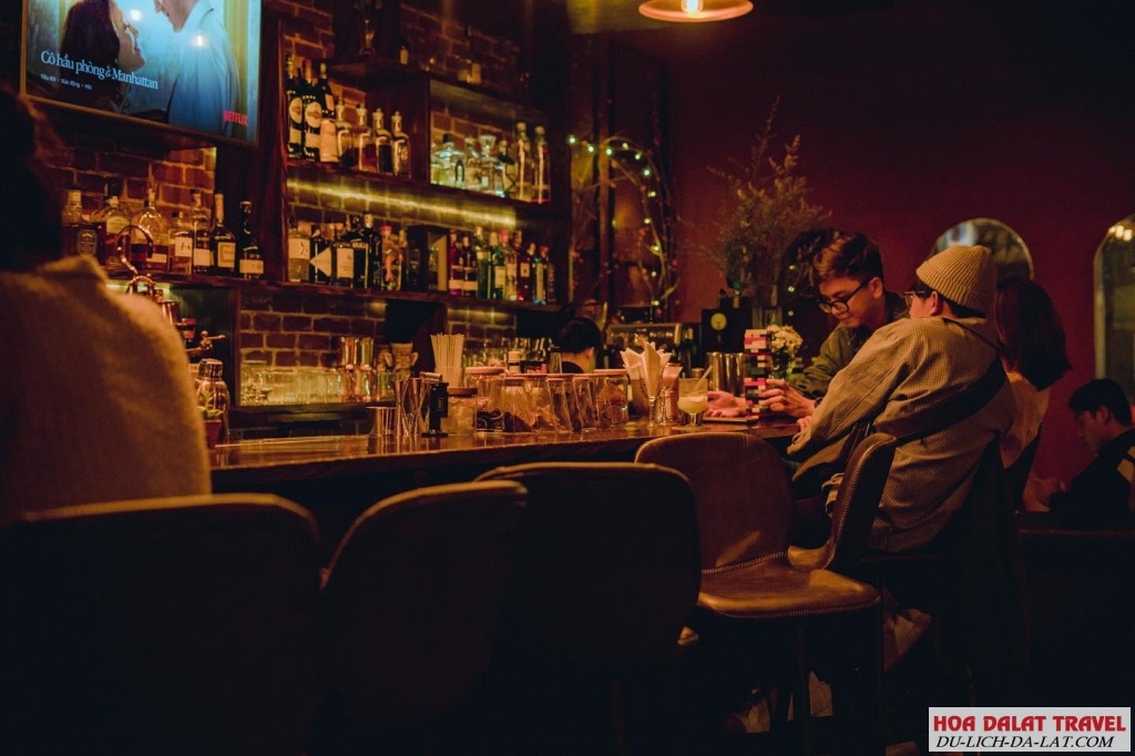 Woody Classic Bar Đà Lạt