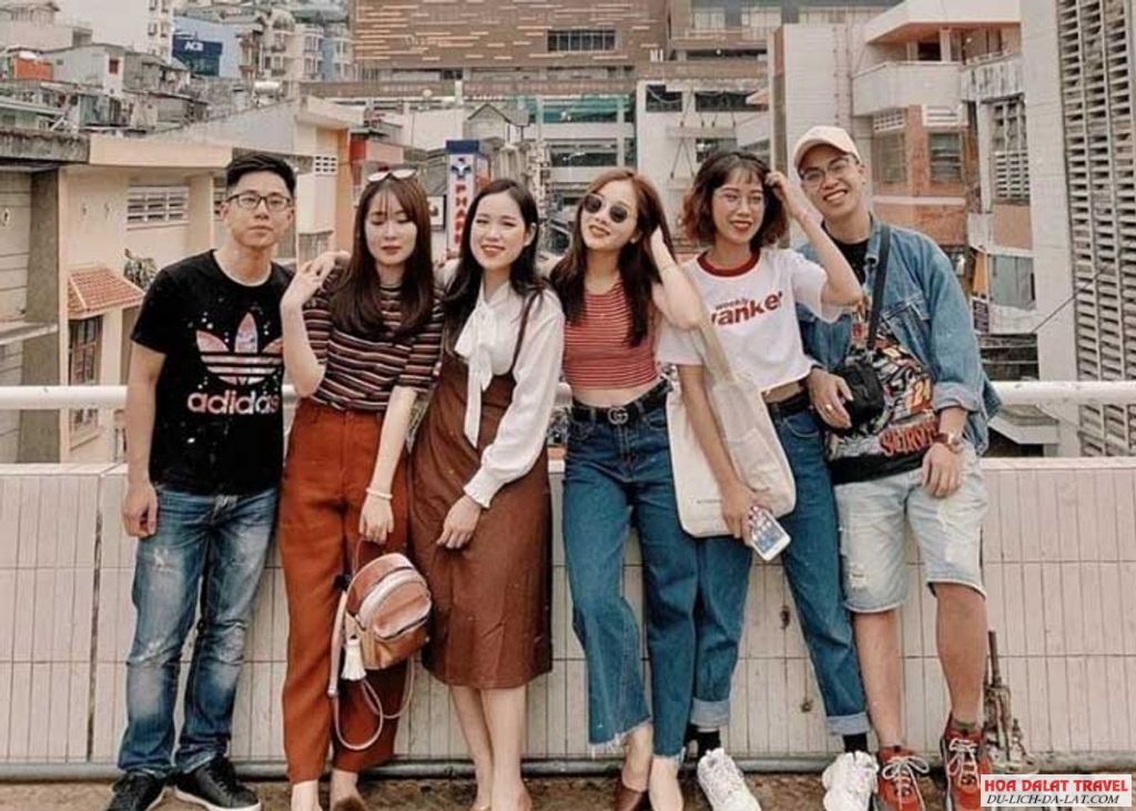 trang phục khi đi du lịch Đà Lạt