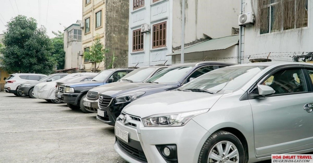 Cho Thuê Xe 4 Chỗ Có Tài Xế Giá Rẻ