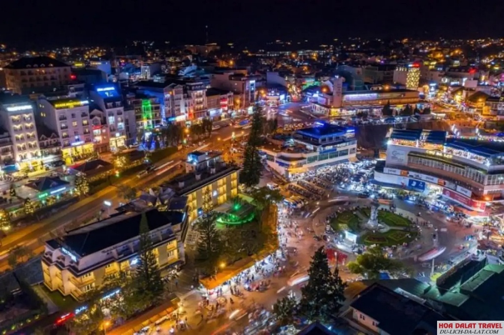 Chợ đêm Đà Lạt