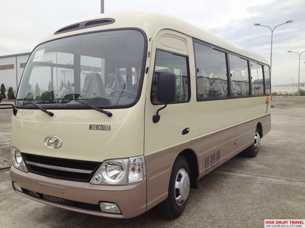 Hyundai County 29 chỗ