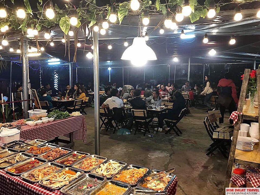 Không gian Buffet Tê Pê 99k Đà Lạt
