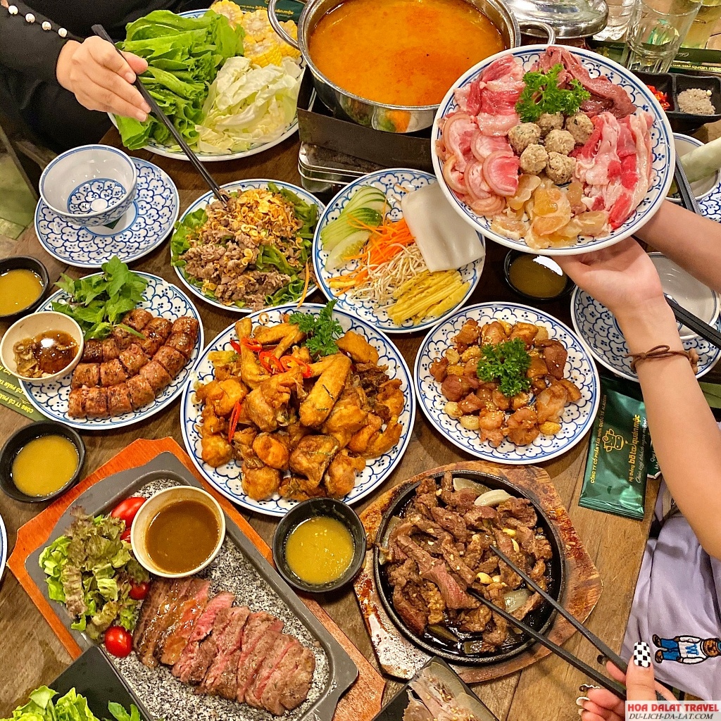 Món ăn tại Bò Tơ Quán Mộc