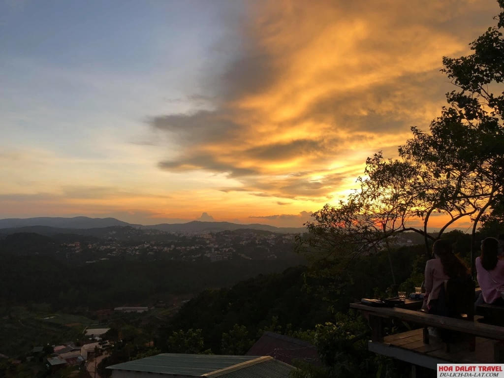 Ngắm trọn hoàng hôn tại Cheoo veoo