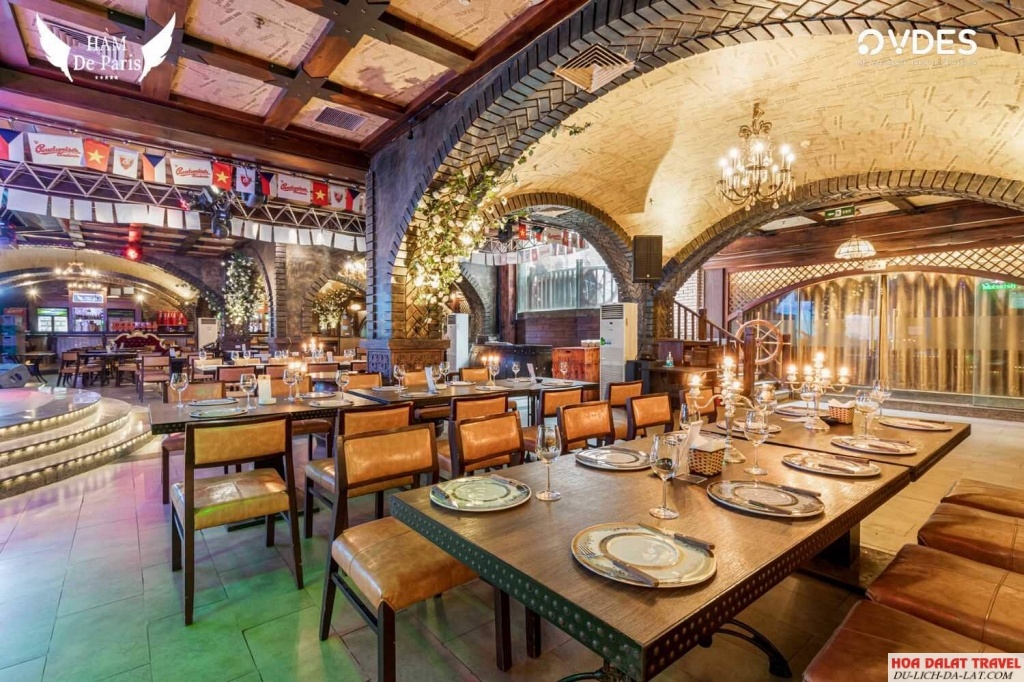 Nhà Hàng Hầm De Paris