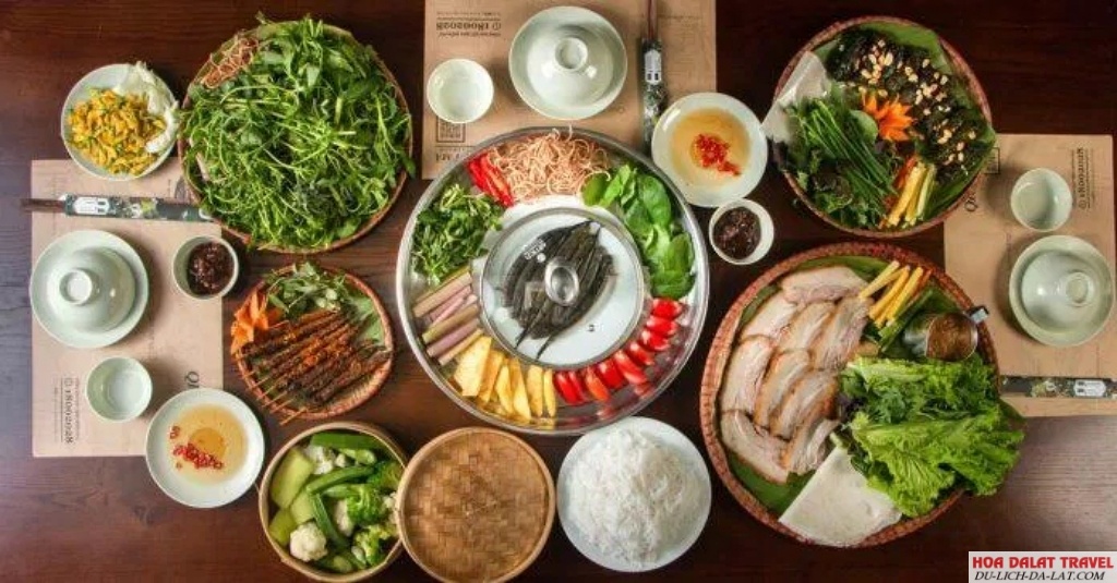 Nhà hàng miền tây Hà Nội