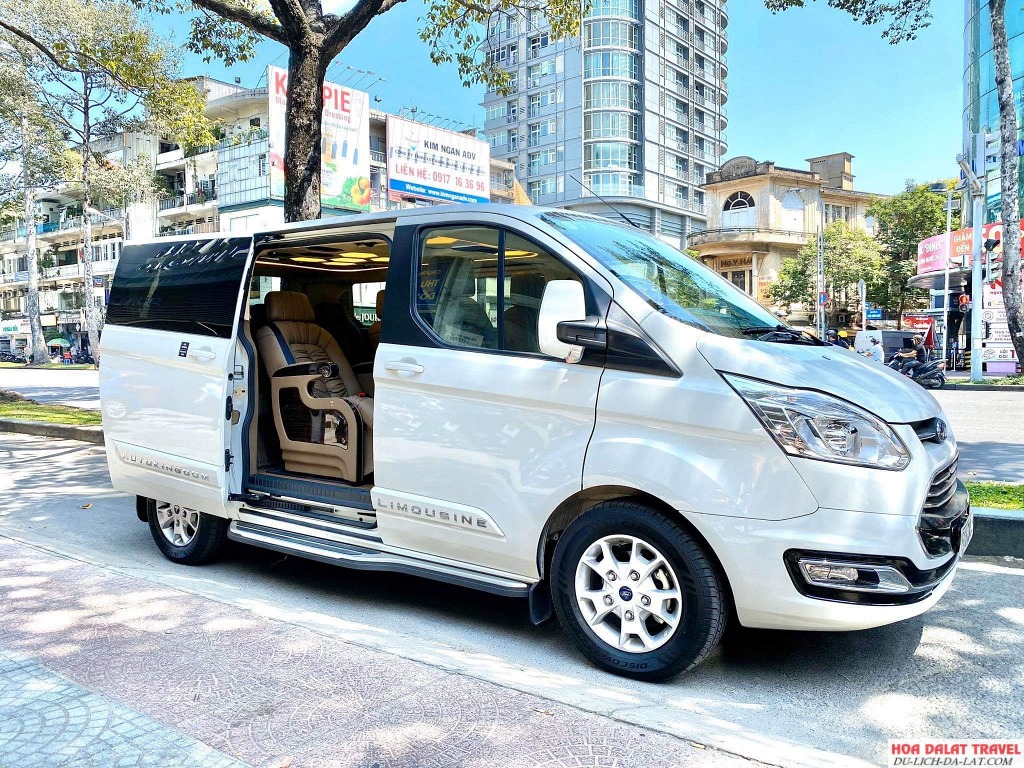 Điểm khác biệt giữa xe Limousine và những loại xe khách thông thường