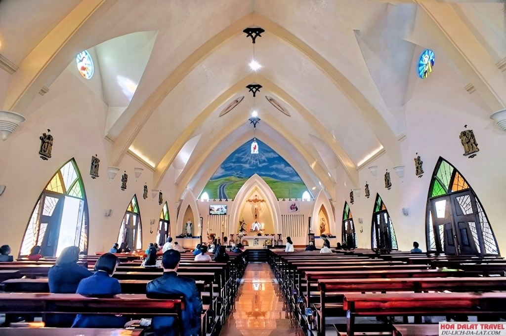 Nhà thờ Thánh Tâm Đà Lạt