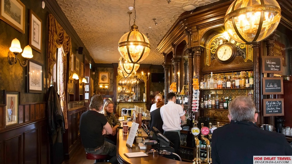 Public house